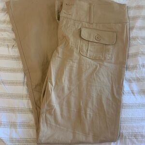 Wild Fable brand khaki pants women’s size 8.